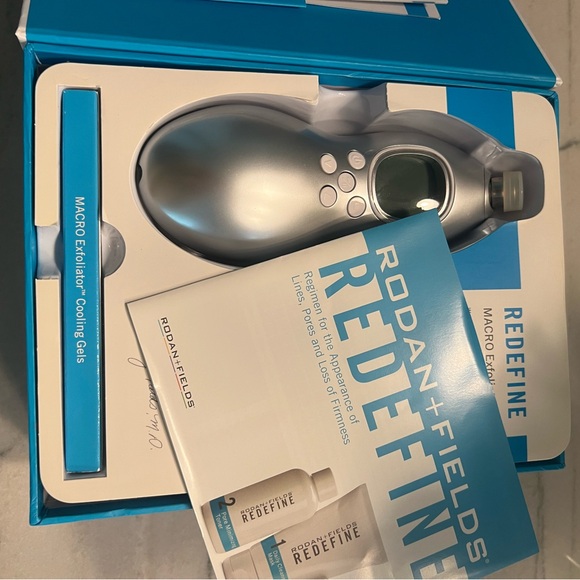 Rodan + Fields Redefine Macro Exfoliator Box - Picture 8 of 10